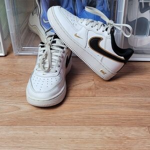 Nike Force 1 LV8 Kids Size 11c Sneakers White Leather Black Gold DM3386-100